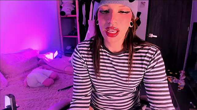 Loona s online show from 03/14/26, 07:30