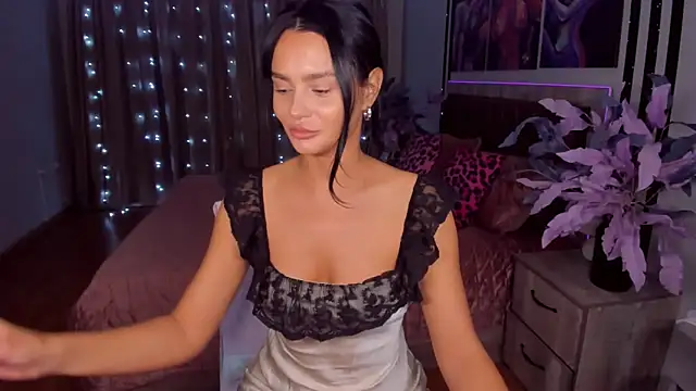 DanaSincere online show from 09/17/25, 03:41