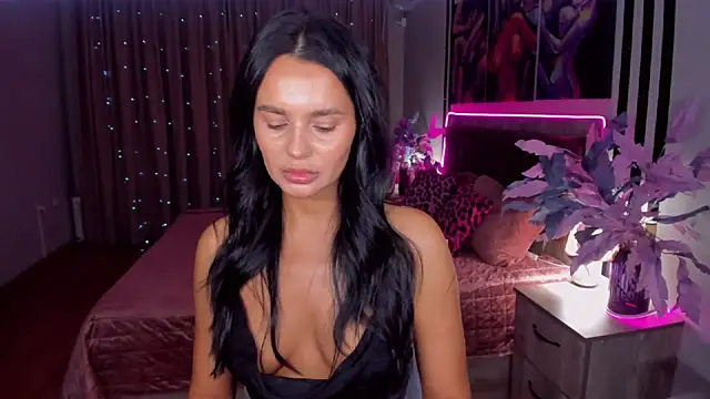 DanaSincere online show from 11/20/25, 04:01