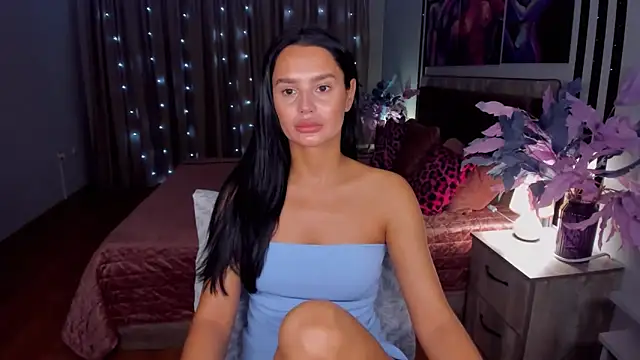 DanaSincere online show from 11/30/25, 05:11