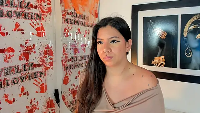 emilyy cooperr online show from 11/04/25, 12:04