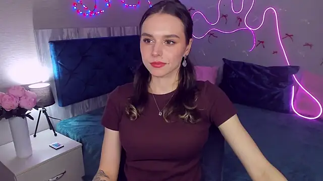 EmelyMason online show from 04/09/26, 05:40