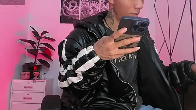 CRAZY-BOY99 online show from 11/14/25, 11:53