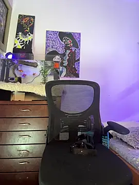 CRAZY-BOY99 online show from 05/22/26, 08:42
