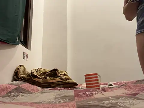 Snapshot of Renegadefromhellxx chatting on 03/22/25, 05:09 Renegadefromhellxx online show from 03/22/25, 05:09