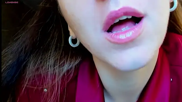 desired zzoya online show from 09/22/25, 04:03