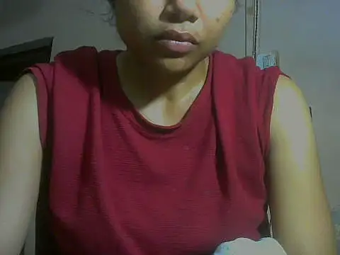 Snapshot of mayra89 chatting on 07/19/26, 03:49 mayra89 online show from 07/19/26, 03:49