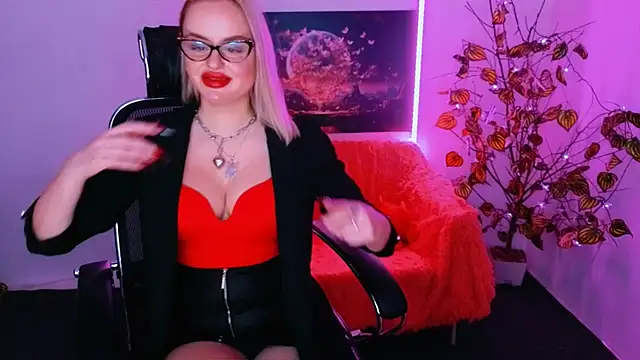 Miss Alice Silver online show from 11/26/25, 04:52