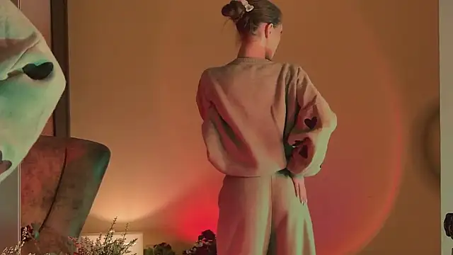 Amanda River online show from 09/14/25, 07:57