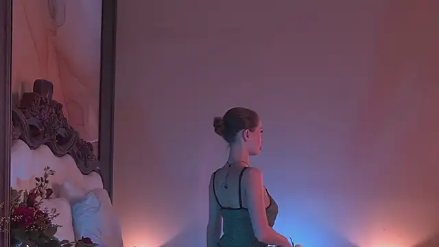 Amanda River online show from 11/05/25, 07:03