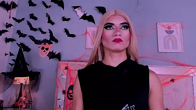 Snapshot of Emily_Castillo_1 chatting on 11/02/25, 05:21 Emily Castillo 1 online show from 11/02/25, 05:21