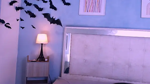 Snapshot of Emily_Castillo_1 chatting on 11/05/25, 05:07 Emily Castillo 1 online show from 11/05/25, 05:07