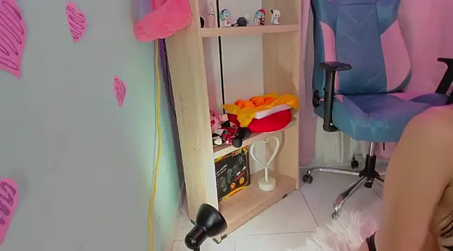 Olivia pretty  online show from 03/15/25, 07:59