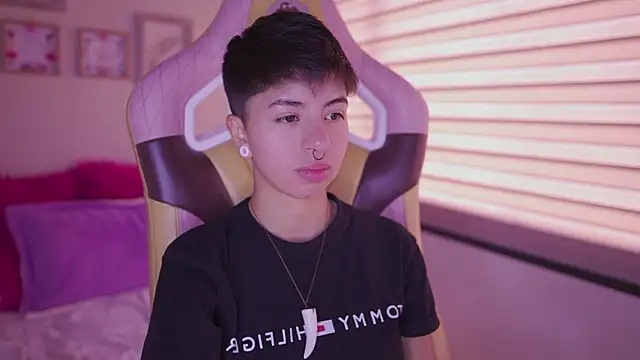 tommy blue online show from 03/20/26, 01:49