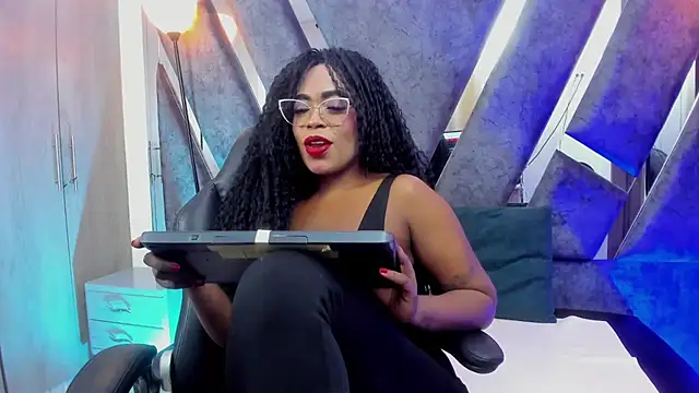 CandyMartinez  online show from 10/24/25, 07:10