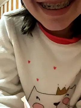 Snapshot of floooohv chatting on 09/19/25, 09:00 floooohv online show from 09/19/25, 09:00