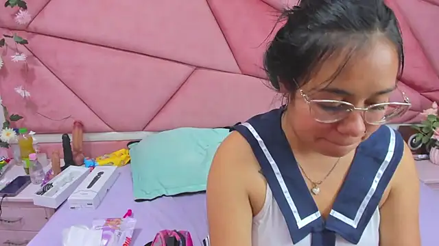  Violeta 18 online show from 09/14/25, 04:22