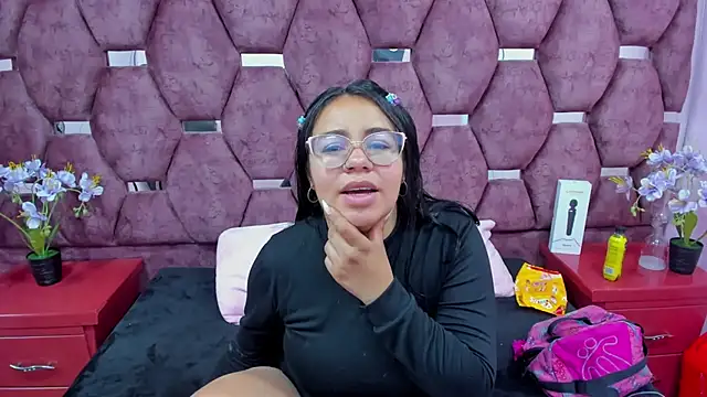  Violeta 18 online show from 11/24/25, 03:28