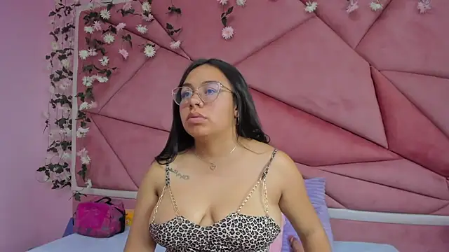  Violeta 18 online show from 11/30/25, 03:21