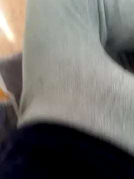 Snapshot of ategurl192 chatting on 12/15/25, 08:07 ategurl192 online show from 12/15/25, 08:07