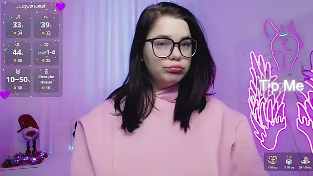 Eliss Shyyo online show from 12/17/25, 10:32