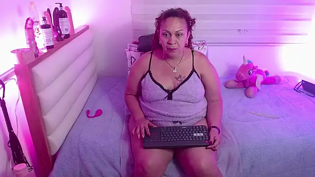 scarlettbooty online show from 04/11/26, 09:57