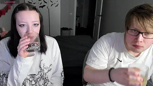 JayMollyy online show from 04/16/26, 04:30