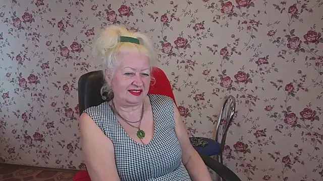 Maya Mayflower online show from 10/09/25, 04:10