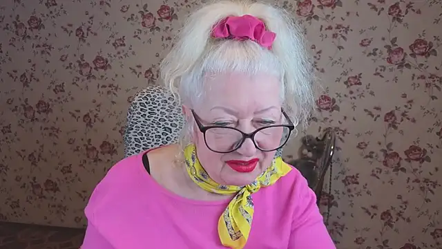 Maya Mayflower online show from 01/12/26, 03:23