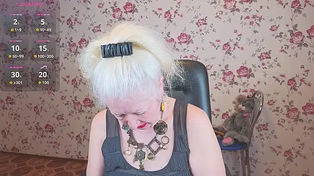 Maya Mayflower online show from 02/06/26, 03:22