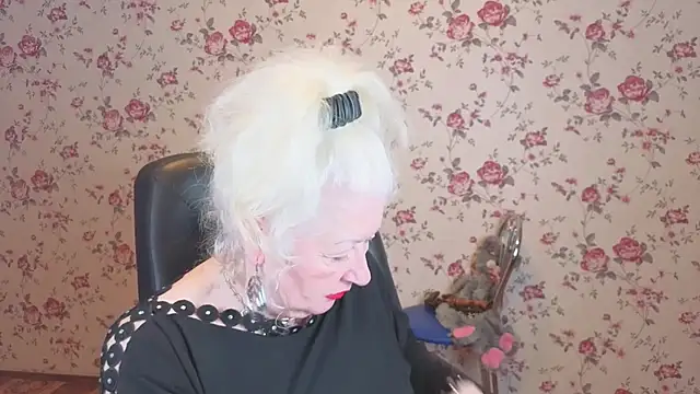 Maya Mayflower online show from 03/05/26, 02:51