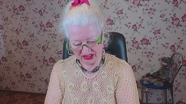 Maya Mayflower online show from 04/09/26, 06:19