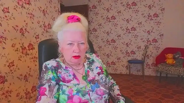 Maya Mayflower online show from 05/15/26, 03:13