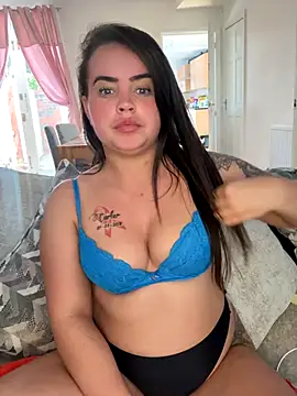 Snapshot of Sophie_23XX chatting on 10/10/25, 11:42 Sophie 23XX online show from 10/10/25, 11:42