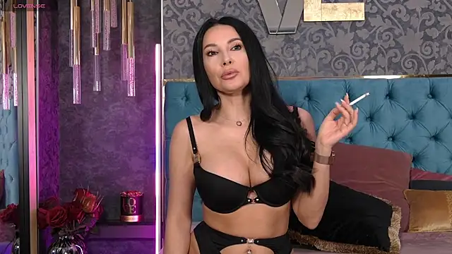 Vanessao1 online show from 04/07/26, 07:20