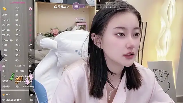 Snapshot of Foutunestar chatting on 03/18/25, 06:04 Foutunestar online show from 03/18/25, 06:04