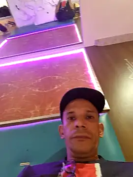 Snapshot of karlossan24 chatting on 02/14/26, 09:11 karlossan24 online show from 02/14/26, 09:11