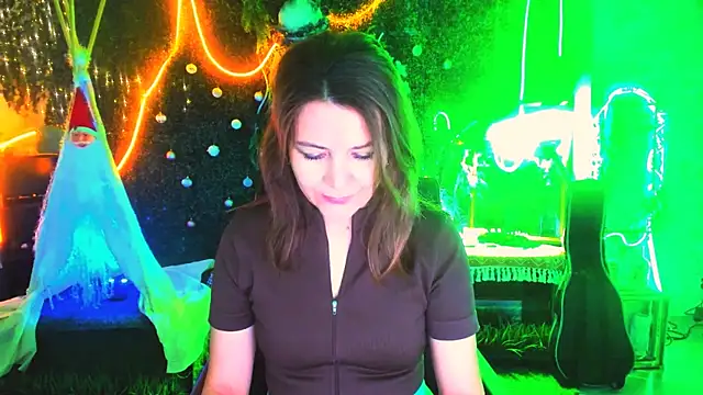 NicoleHitman online show from 02/09/26, 09:13