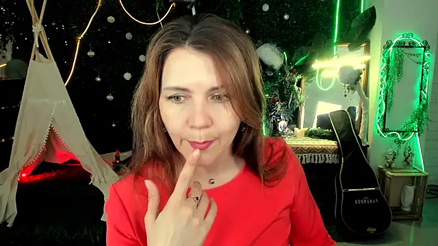 NicoleHitman online show from 03/28/26, 01:11