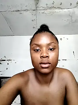 Snapshot of Sexy_Boujee chatting on 10/17/25, 08:39 Sexy Boujee online show from 10/17/25, 08:39