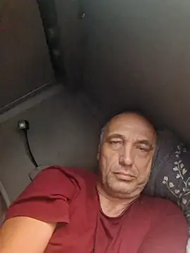 aleksis1313 online show from 10/29/25, 03:36