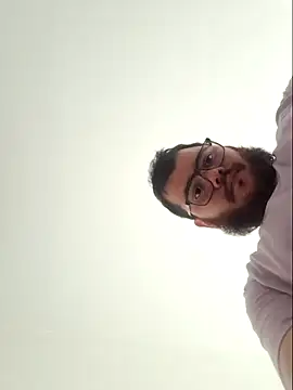 Snapshot of Edmund98 chatting on 03/20/25, 05:15 Edmund98 online show from 03/20/25, 05:15