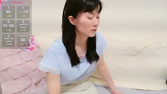 pppYukaqqq online show from 07/13/26, 12:19