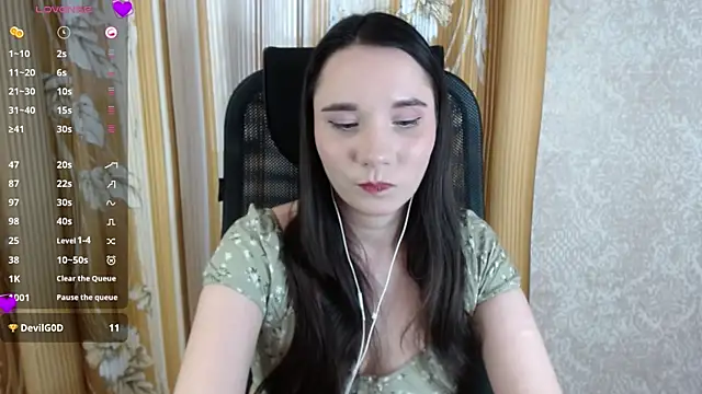 KateForLove online show from 03/11/25, 01:45