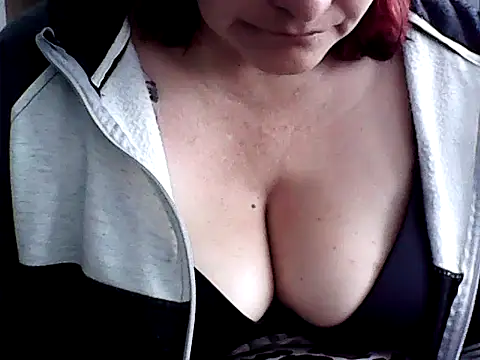 BiancaSteel online show from 11/13/25, 01:10