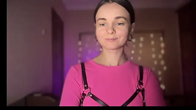 Snapshot of lanaloulou chatting on 09/08/25, 11:26 lanaloulou online show from 09/08/25, 11:26