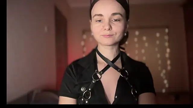 Snapshot of lanaloulou chatting on 09/09/25, 11:04 lanaloulou online show from 09/09/25, 11:04