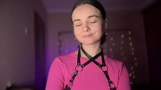 Snapshot of lanaloulou chatting on 09/13/25, 10:53 lanaloulou online show from 09/13/25, 10:53