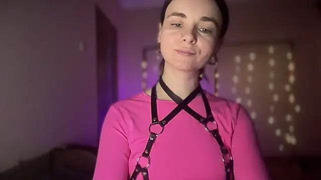 Snapshot of lanaloulou chatting on 09/20/25, 02:56 lanaloulou online show from 09/20/25, 02:56