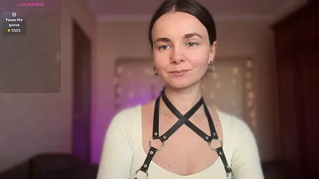 Snapshot of lanaloulou chatting on 09/21/25, 01:46 lanaloulou online show from 09/21/25, 01:46